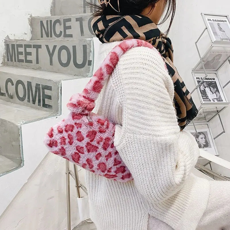 Fashion Women Cow Print Mini Shoulder Bags Female Winter Plush Underarm Bags Leopard Zebra Pattern Fluffy Tote Bags Small Purses